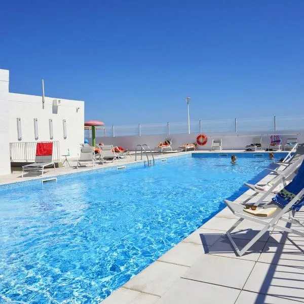 Résidence Néméa Les Carrats - Port Leucate, hôtel à Port-Leucate