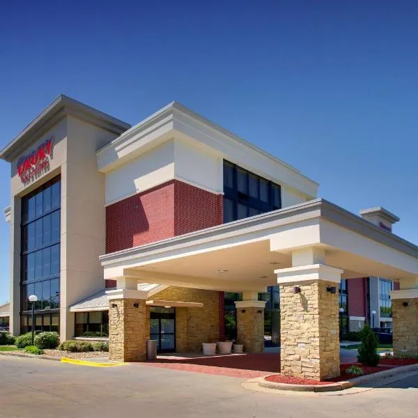 Drury Inn & Suites Greensboro, hotel a Greensboro