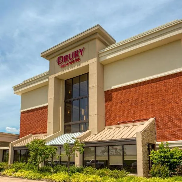 Drury Inn & Suites St. Louis - Fairview Heights, hotel v destinaci Fairview Heights
