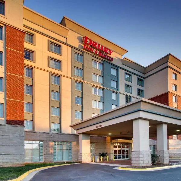 Drury Inn & Suites Charlotte Northlake, отель в Шарлотт