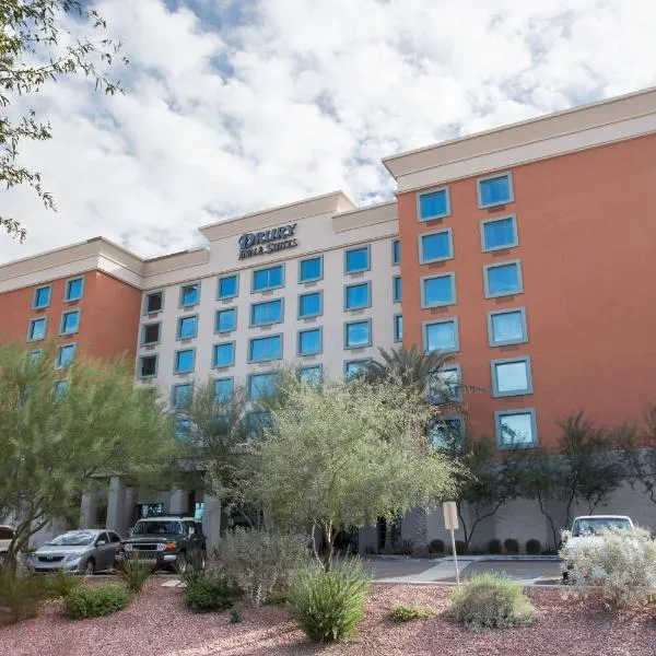 Drury Inn & Suites Phoenix Happy Valley, hotel v destinaci Phoenix