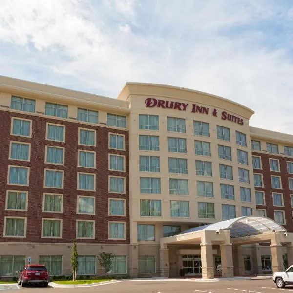 Drury Inn & Suites Grand Rapids, hotel en Lowell