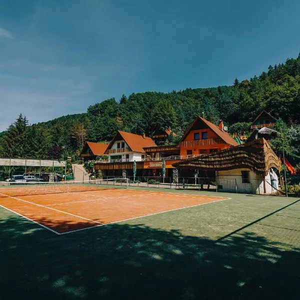 Ekoma rezort, hotel a Zvolenská Slatina