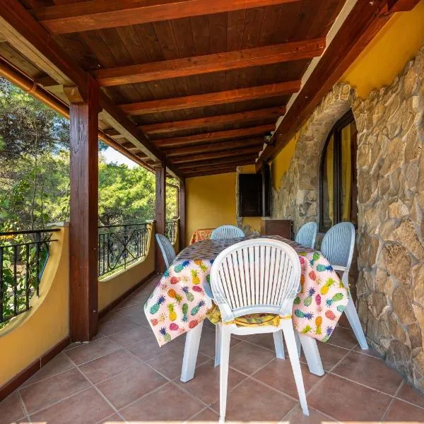 Villa Mallus 5 posti letto, hotel en Olìa Speciosa