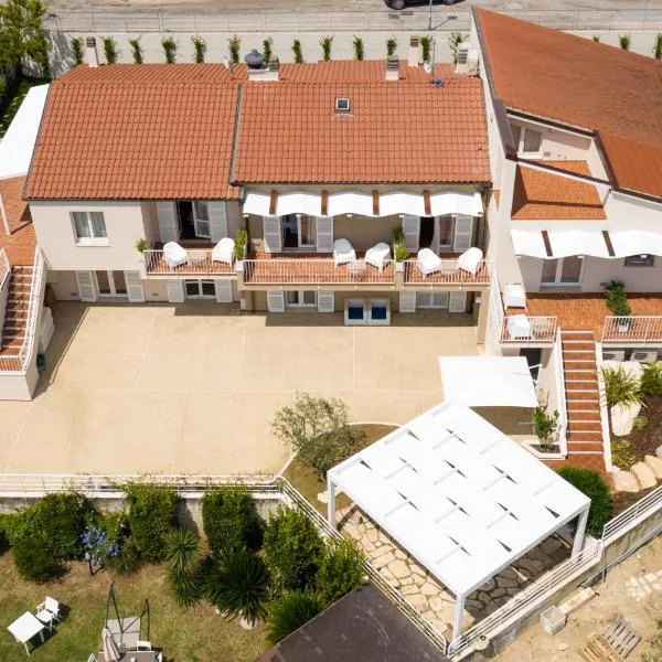 Camere Relais Filomare, хотел в Марчели