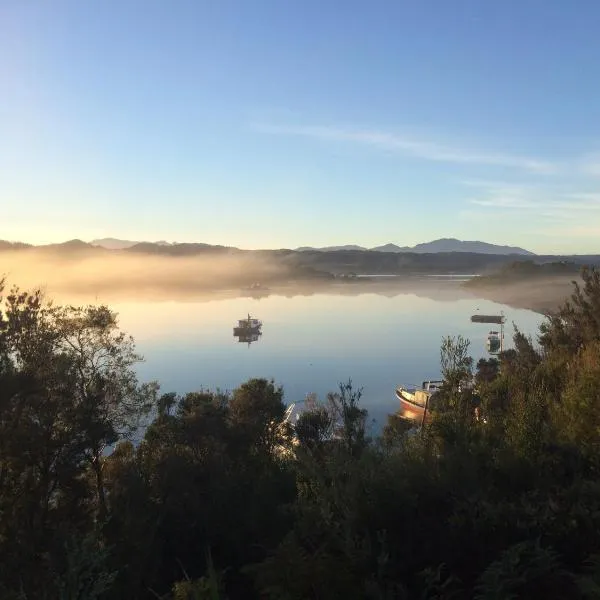 Strahan Wilderness Lodge, hotel di Strahan