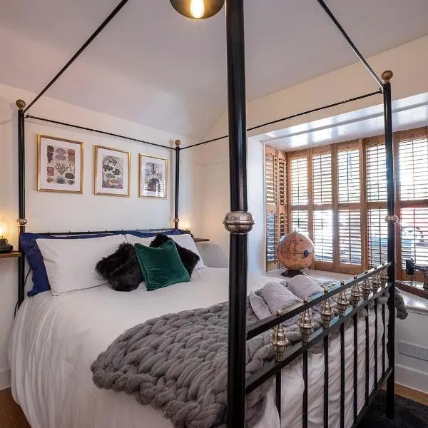 Stunning- The Nautilus Bungalow Cowes IOW, hotel a Cowes