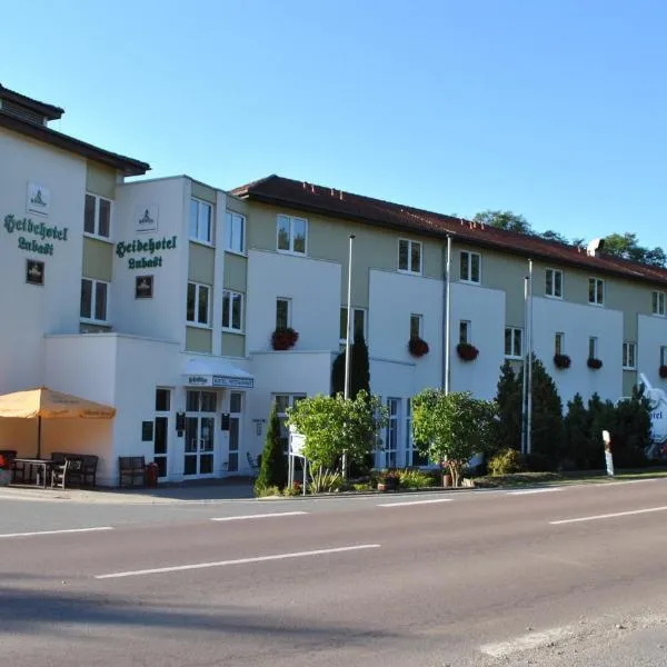 Heidehotel Lubast – hotel w mieście Rotta