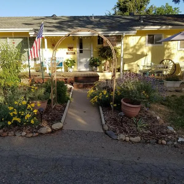 Yosemite Plaisance Bed & Breakfast, hotell sihtkohas Mariposa