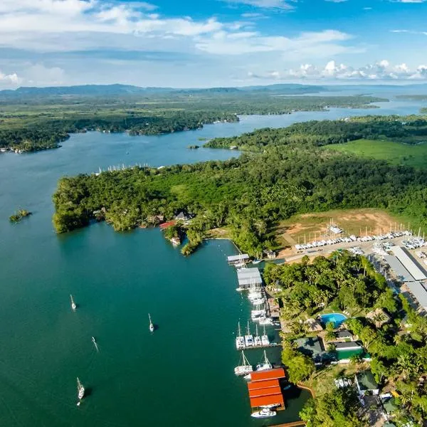 Nanajuana Río Dulce, hôtel à Rio Dulce