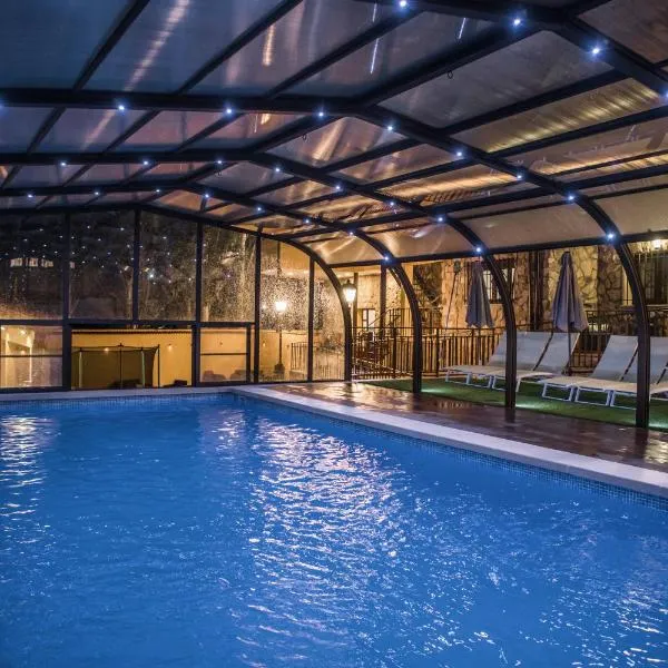 EL ENCANTO DEL ALBERCHE, hotel v destinácii Villanueva de Ávila