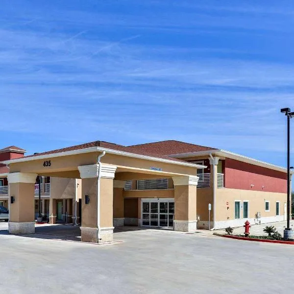 Scottish Inn & Suites Cotulla, TX, ξενοδοχείο σε Cotulla