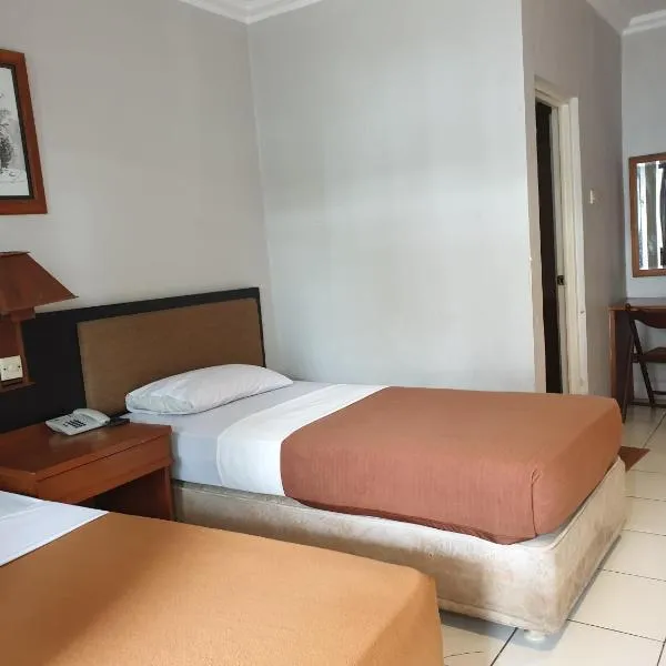 Yehezkiel Hotel Lembang Mitra RedDoorz, hotell Ciateris