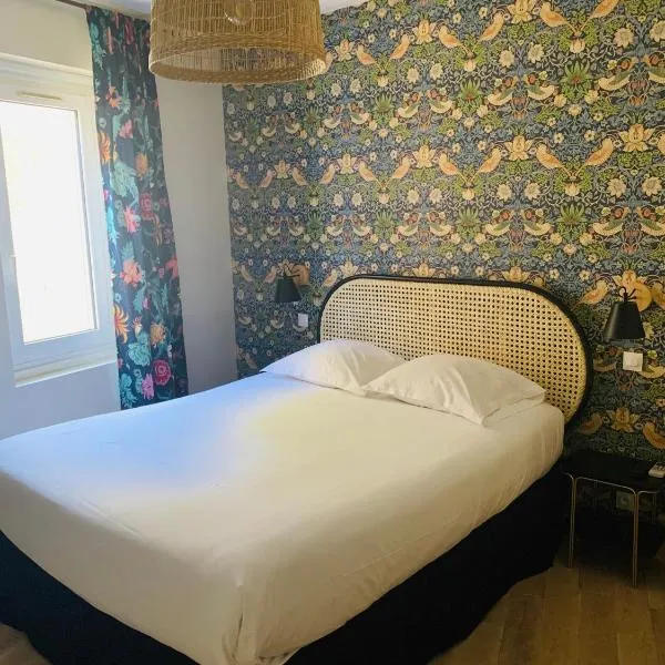 Hôtel Central, hotel v Avignone