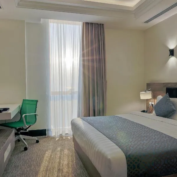 The Proud Hotel Al Khobar: El-Huber şehrinde bir otel