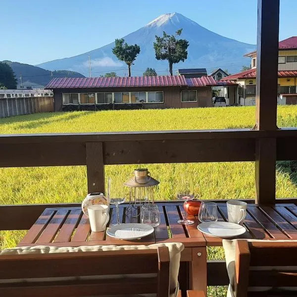 Fuji Viewest Villa RAKUWA, hotel v destinaci Fudžikawagučiko