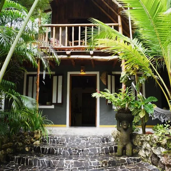 Pachamama Tropical Garden Lodge、Carmenのホテル