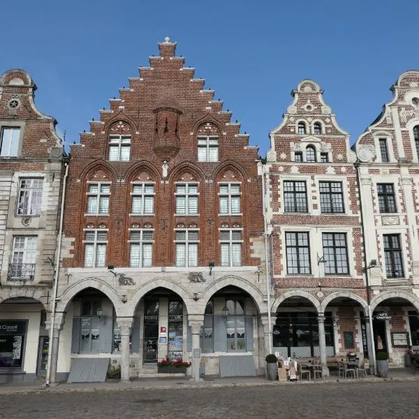 Hôtel Les Trois Luppars, hotel di Arras