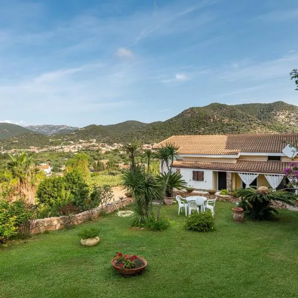 키아에 위치한 호텔 Appartamento Chia Grande