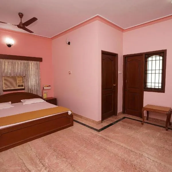 Lloyds Serviced Apartments,Krishna Street,T Nagar, ξενοδοχείο στην Τσενάι