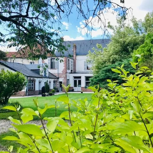 L Authentique, hotel in Villers-Châtel