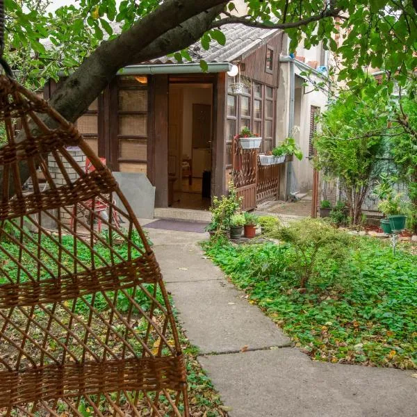 데스포토바츠에 위치한 호텔 PINGO 1