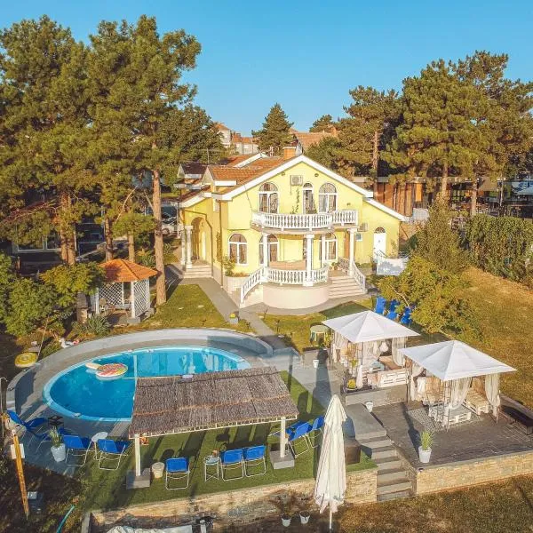 Novi Banovci में, होटल Prenociste Dunav 97 K3