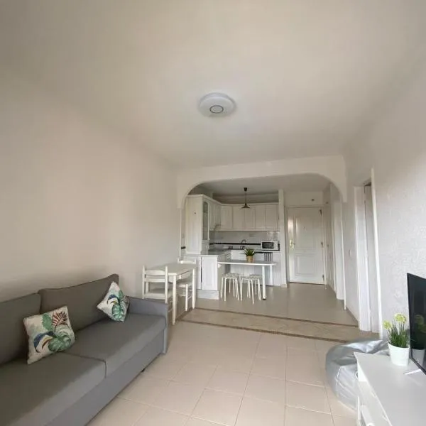 Wait and Sea Apartment Costa del Silencio Tenerife – hotel w Aronie