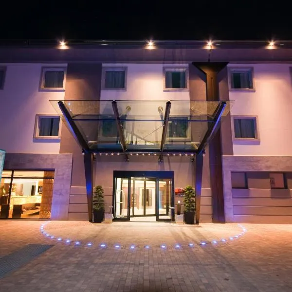 Winter Garden Hotel Bergamo Airport, hotel v destinaci Grassobbio