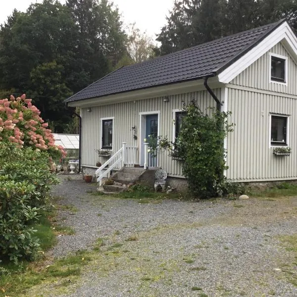 AirbnbEkåsberg, hotel in Olofstorp