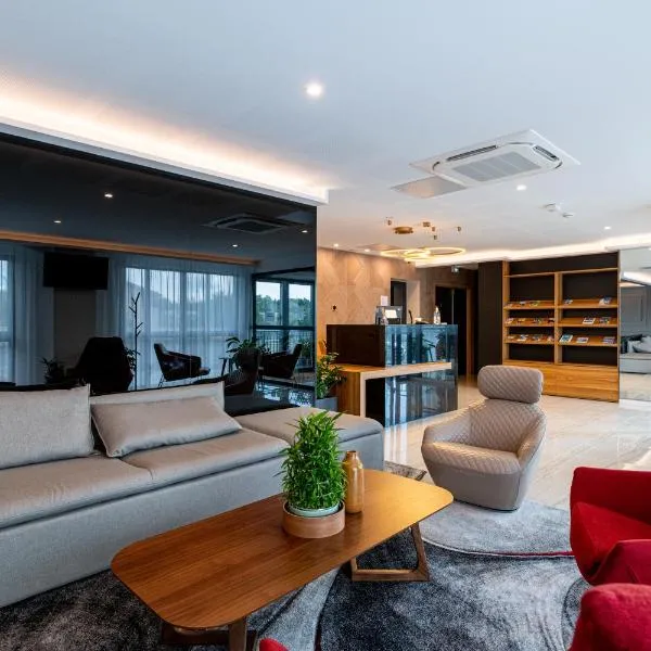 Woods Genève-Thoiry – hotel w mieście Thoiry