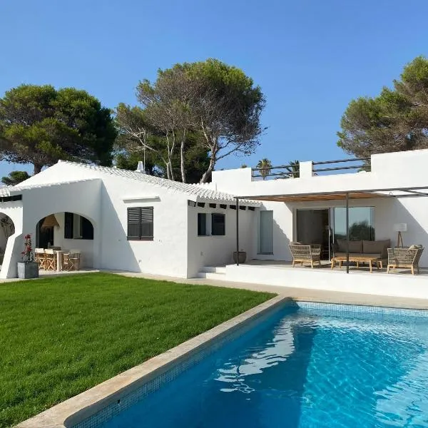 BiniFa - Lovely luxury villa few steps from the sea, hotel di Binibeca