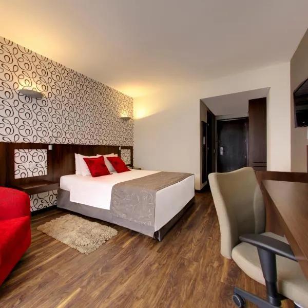 Quality Hotel Curitiba, hotel di Curitiba
