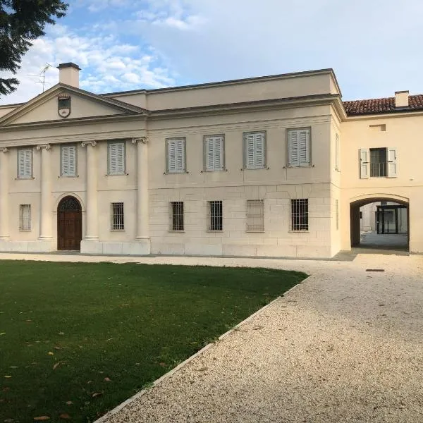 Villa Cantoni Marca, hotel in Sabbioneta