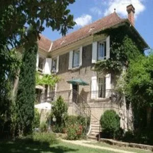 Chambres d'hôtes Les Pratges – hotel w mieście Figeac