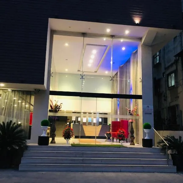 Veronica Hotel, hôtel à Vadodara