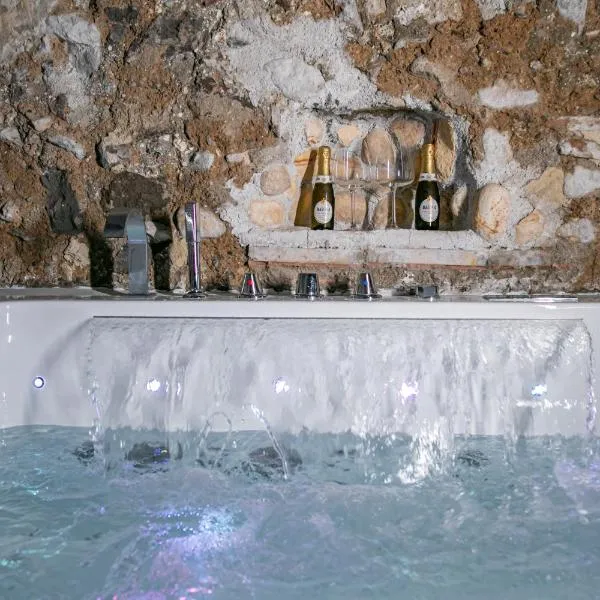 Salerno Mare e Luci Deluxe, hotel v Salernu