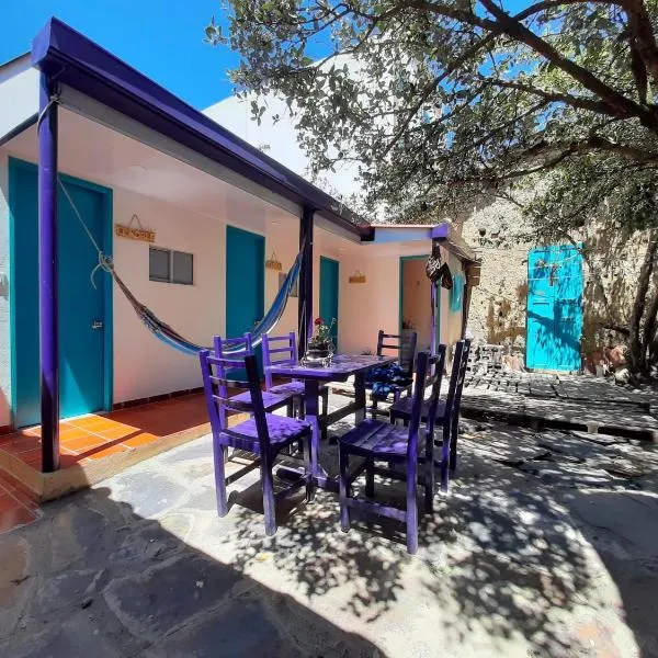 Hostal Casa del Arbol, hotel v destinaci Zipaquirá