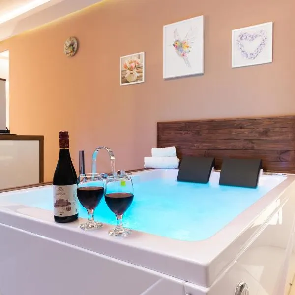 Lilly De Luxe Apartment with jacuzzi, hotell i Michałowice