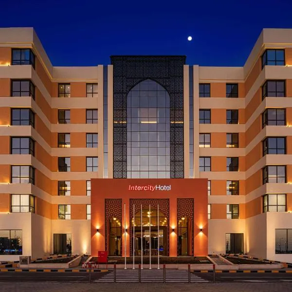 IntercityHotel Nizwa, hotel in Ma‘mad