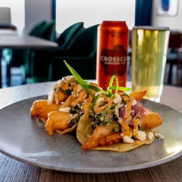 Holiday Inn Kingston - Waterfront by IHG, hotel in Kingston