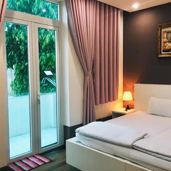 CONVOI HOTEL, отель в городе Ấp Mỹ Hòa
