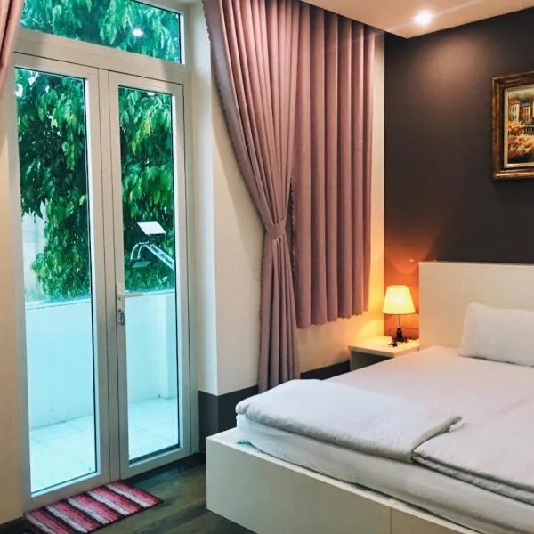 CONVOI HOTEL โรงแรมในẤp Mỹ Hòa