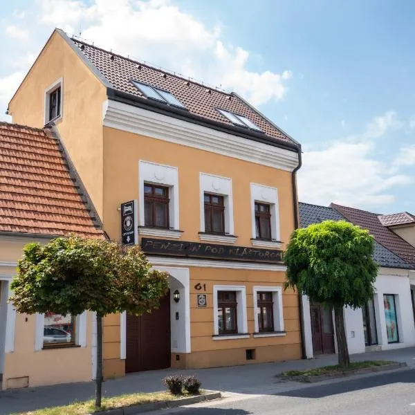 Penzión pod kláštorom, hotel v destinaci Pezinok