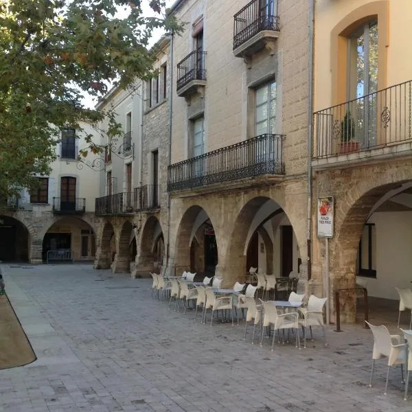 PLAÇA MAJOR 17 2n 1a, מלון בבניולס
