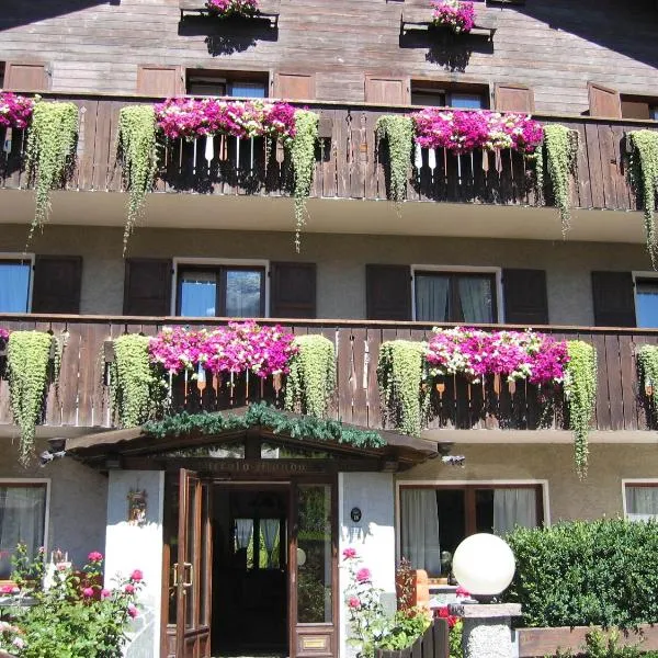Hotel Piccolo Mondo, hotel in Bormio