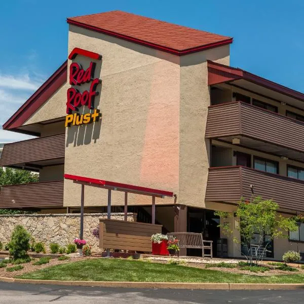 Red Roof Inn PLUS+ St. Louis - Forest Park / Hampton Ave., hotel em Lemay