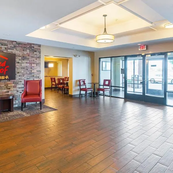 Red Roof Inn PLUS + Phoenix West, hotel Phoenixben