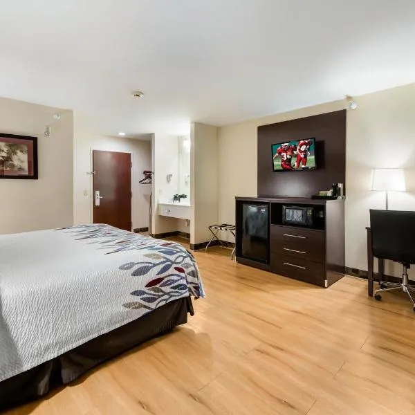 Red Roof Inn & Suites Monee, hotel v destinaci Monee
