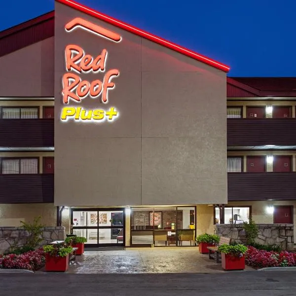 Red Roof Inn PLUS+ Nashville Fairgrounds: Antioch şehrinde bir otel